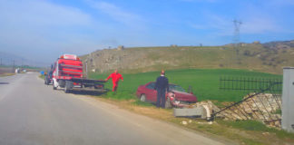 ατυχημα δρομος λαρισα αγια