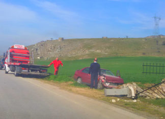 Τροχαίο στο δρόμο Λάρισας – Αγιάς: Μία γυναίκα τραυματίας ατυχημα δρομος λαρισα αγια