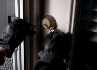 Τύρναβος: Πήγε να διαρρήξει σπίτι με κατσαβίδι 40χρονος