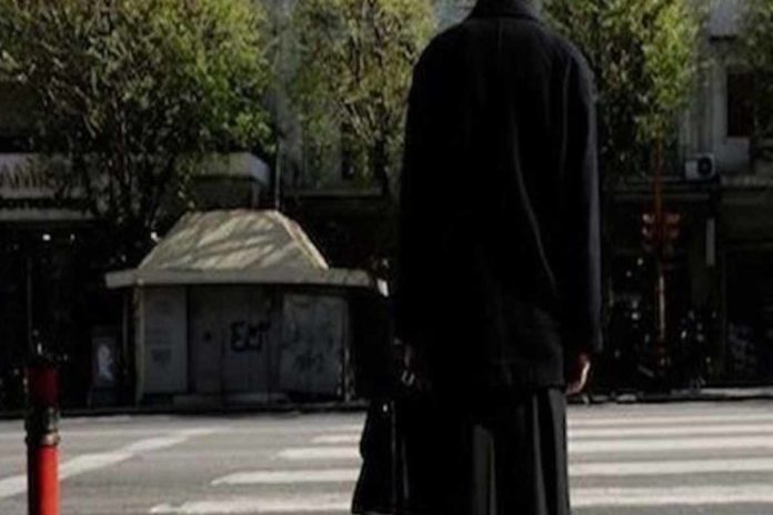 Στη φυλακή έστειλε ιερέα το Κακουργιοδικείο της Λάρισας για ασέλγεια σε ανήλικο κορίτσι