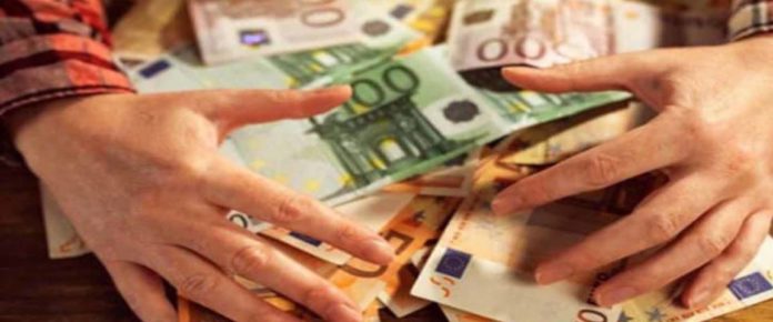 Σε πελάγη ευτυχίας ένας Λαρισαίος! Κέρδισε 100.000 ευρώ στο Λαϊκό Λαχείο Σε πελάγη ευτυχίας ένας Λαρισαίος! Κέρδισε 100.000 ευρώ στο Λαϊκό Λαχείο