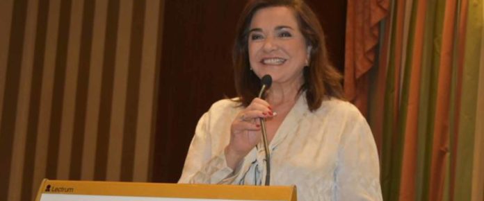 Ντόρα σε Ιερώνυμο: Δυστυχώς σας κέρδισε η εκκλησία και όχι η πολιτική!