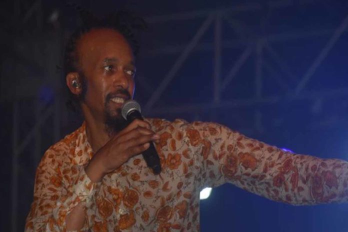 12 Blues ακούσματα ξεσήκωσε τους Λαρισαίους ο Fantastic Negrito