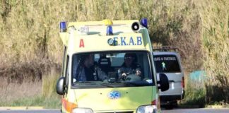 Δύο τραυματίες σε σύγκρουση ποδηλάτου με μηχανάκι έξω από τη Λάρισα