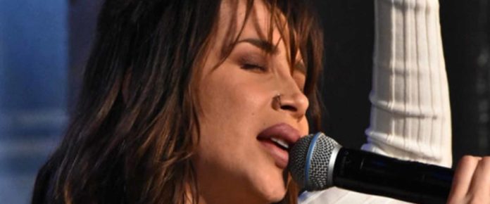 Η Πάολα θα ερμηνεύσει Μίκη Θεοδωράκη Η Πάολα θα ερμηνεύσει Μίκη Θεοδωράκη