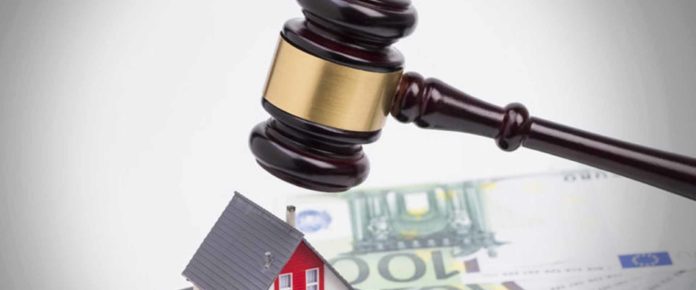 plistiriasmos Στο σφυρί διαμέρισμα 124τ.μ. στη Λάρισα με ηλεκτρονικό πλειστηριασμό λόγω χρεών στην εφορία