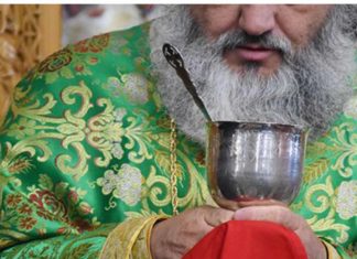 Ιερά Σύνοδος για κορωνοϊό: Δεν μεταδίδεται με τη Θεία Κοινωνία