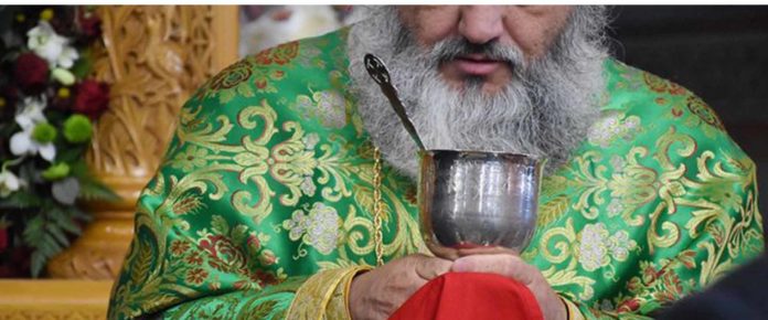 Ιερά Σύνοδος για κορωνοϊό: Δεν μεταδίδεται με τη Θεία Κοινωνία