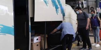 Με χειρόπεδες 30χρονη στο ΚΤΕΛ Λάρισας