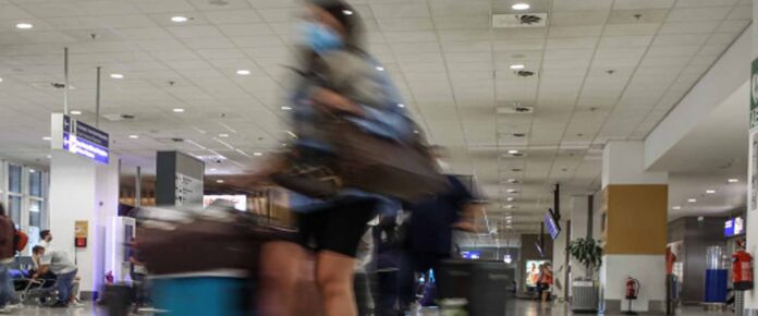 koronoios inlarissa Κορωνοϊός: Ανησυχία για τα «ορφανά» κρούσματα