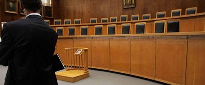 Λάρισα: “Το παιδί πήγε χαμένο για μια βλακεία” Λάρισα: “Το παιδί πήγε χαμένο για μια βλακεία”